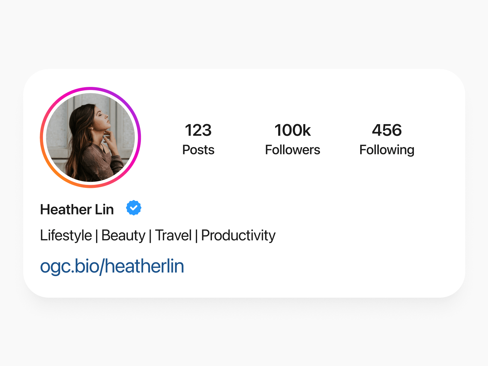 Digital business card profile link displayed in an Instagram bio